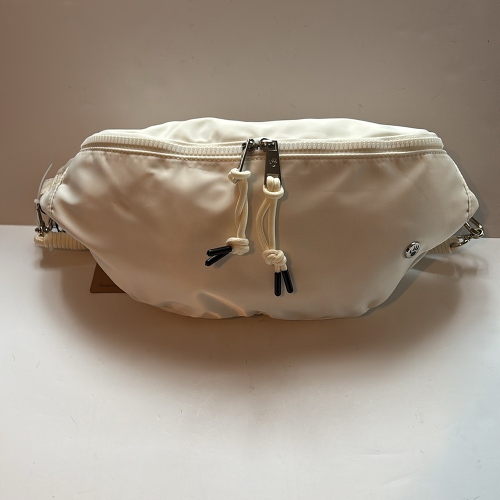 BearPaw Ivory Nylon Fanny Pack with Coiled Removable Shoulder Strap - Picture 3 of 16